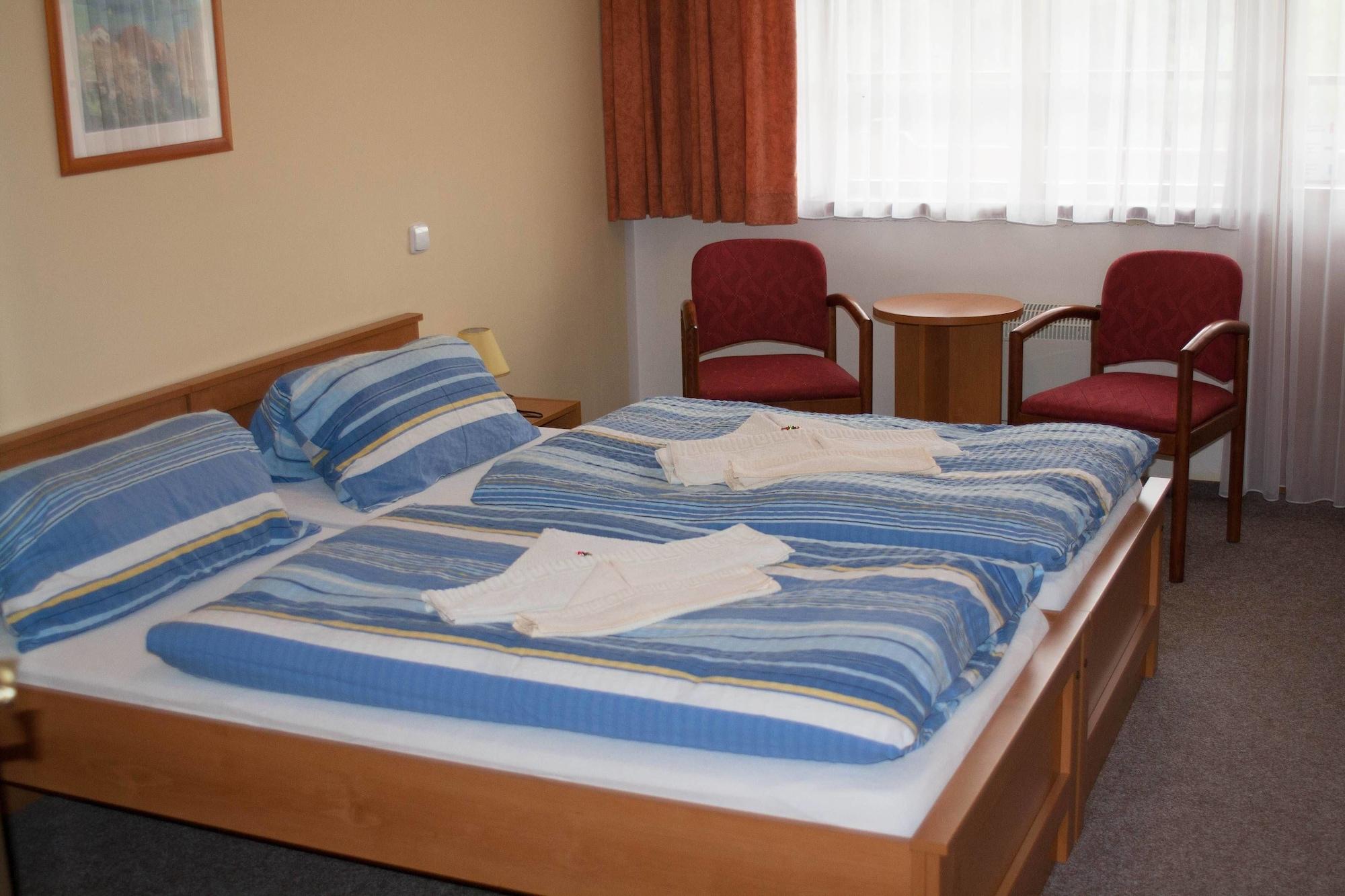 Hotel Resort Stein Хеб Экстерьер фото