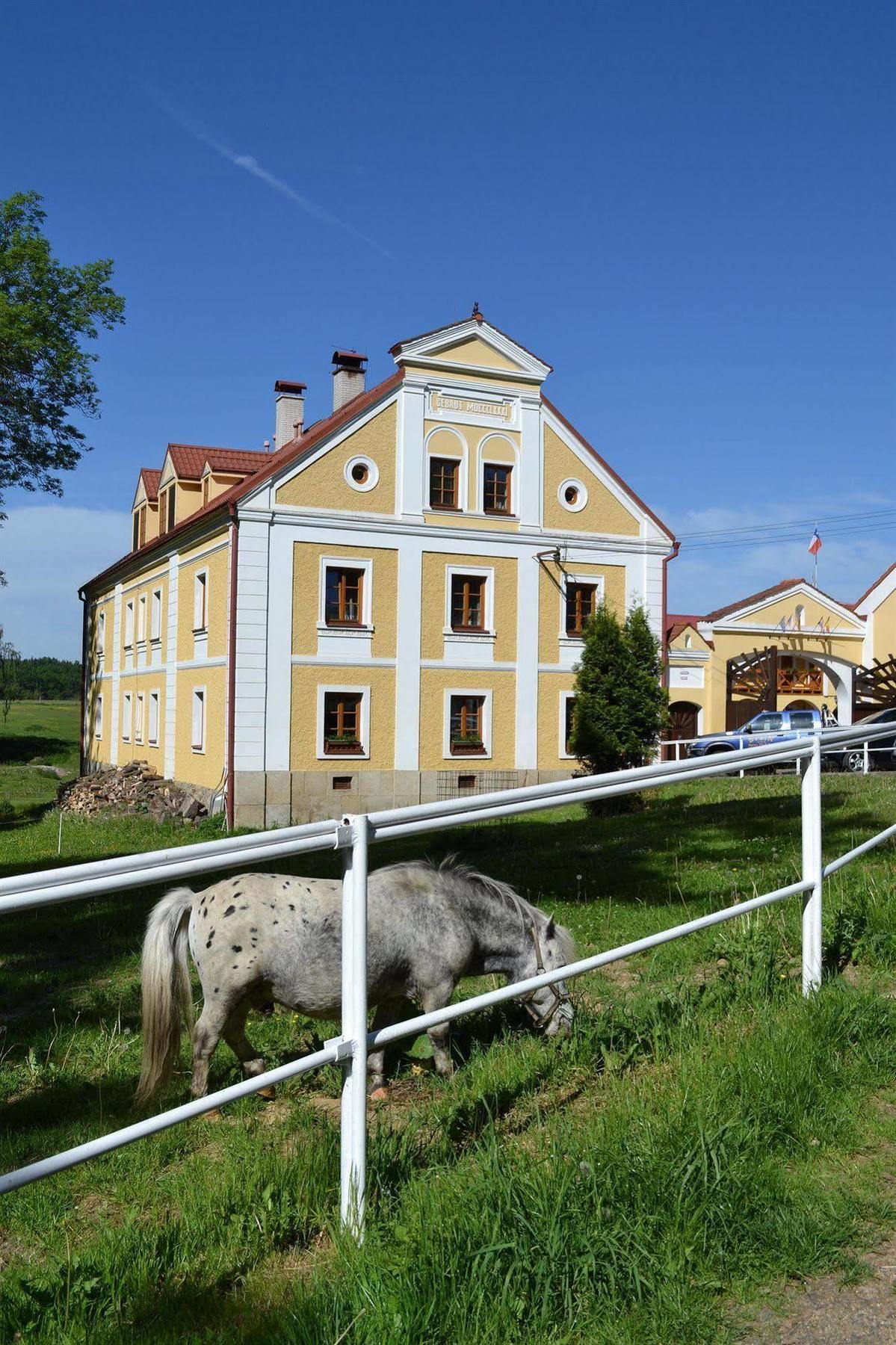 Hotel Resort Stein Хеб Экстерьер фото