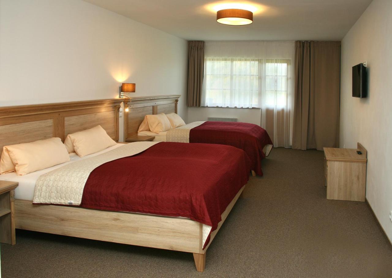 Hotel Resort Stein Хеб Экстерьер фото